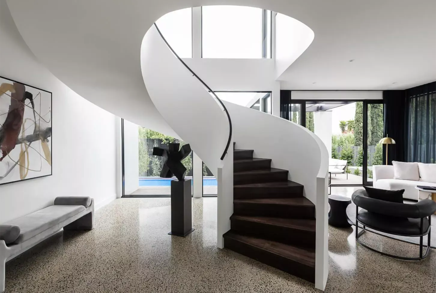 Patterson Showhome Curved Staircase